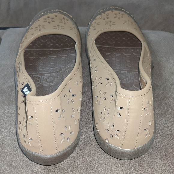Muk Luks Leather Flats Sports Slide On - Picture 3 of 5